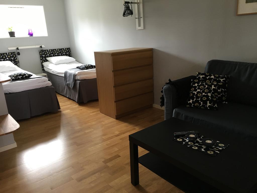 Ljungs Fem Rum Västergarn Extérieur photo